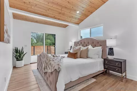 Bedroom - 1028-30 Balour Dr, Encinitas, CA 92024 photo 4 of 6