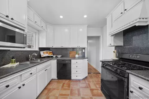 321 North Ln, El Cajon, CA 92021 photo 7
