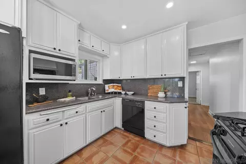 321 North Ln, El Cajon, CA 92021 photo 5