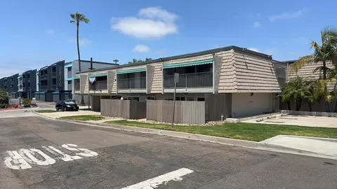 4404 Bond St #O, San Diego, CA 92109