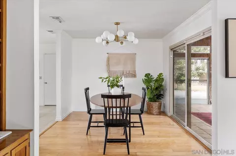 Dining - 1786 Lorry Ln, Escondido, CA 92029 photo 3 of 3