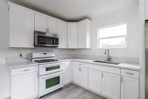 Kitchen - 8989 Lamar St, Spring Valley, CA 91977 photo 1 of 4