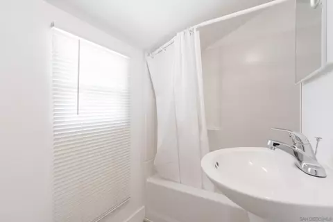 Bath - 8989 Lamar St, Spring Valley, CA 91977 photo 2 of 3