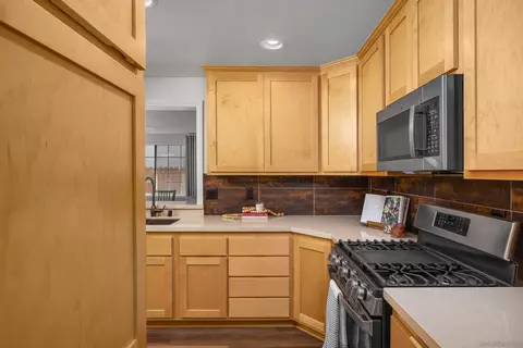Kitchen - 756 Sugar Pine St, Oceanside, CA 92058 photo 3 of 3