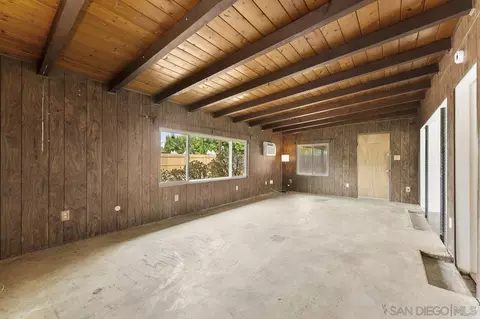 Living - 582 Macon St, El Cajon, CA 92019 photo 7 of 8