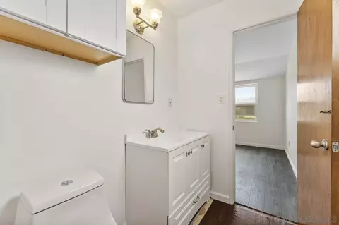 Bath - 582 Macon St, El Cajon, CA 92019 photo 1 of 3