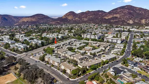 6840 Hyde Park Dr #H, San Diego, CA 92119