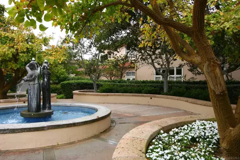 9809 Keeneland Row, La Jolla, CA 92037 photo 23