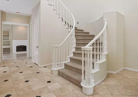 9809 Keeneland Row, La Jolla, CA 92037 photo 8