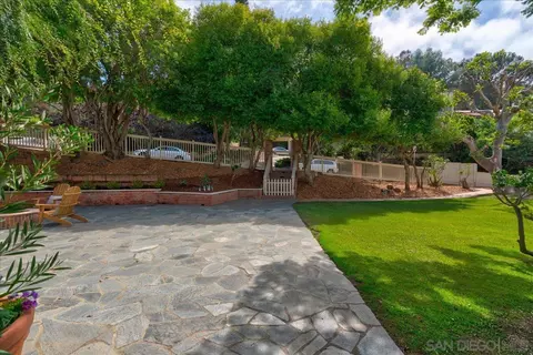 Exterior - 7722 Roseland Dr, La Jolla, CA 92037 photo 4 of 15