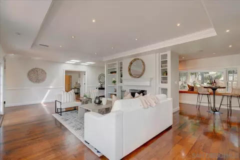 Living - 7722 Roseland Dr, La Jolla, CA 92037 photo 4 of 9
