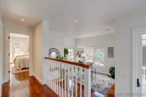Entry Way - 7722 Roseland Dr, La Jolla, CA 92037 photo 1 of 2