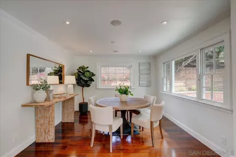 Dining - 7722 Roseland Dr, La Jolla, CA 92037 photo 2 of 3