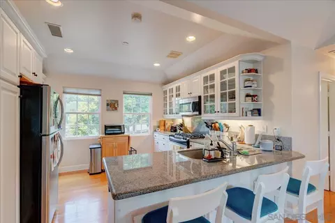 Kitchen - 7722 Roseland Dr, La Jolla, CA 92037 photo 6 of 8