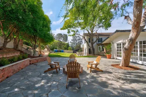 Exterior - 7722 Roseland Dr, La Jolla, CA 92037 photo 3 of 15