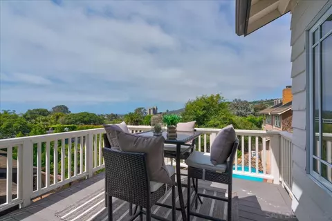 Exterior - 7722 Roseland Dr, La Jolla, CA 92037 photo 7 of 15
