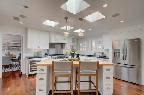 Kitchen - 7722 Roseland Dr, La Jolla, CA 92037 photo 3 of 8