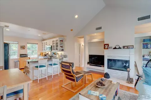 Living - 7722 Roseland Dr, La Jolla, CA 92037 photo 7 of 9