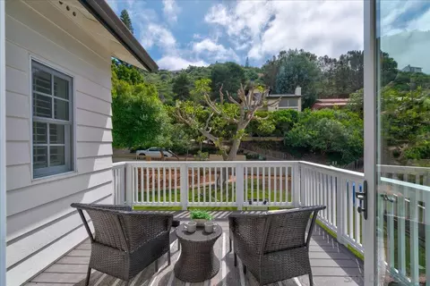 Exterior - 7722 Roseland Dr, La Jolla, CA 92037 photo 8 of 15