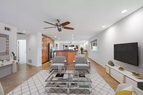 Living - 8562 Rosada Way, El Cajon, CA 92021 photo 4 of 8