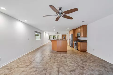 Living - 8562 Rosada Way, El Cajon, CA 92021 photo 8 of 8