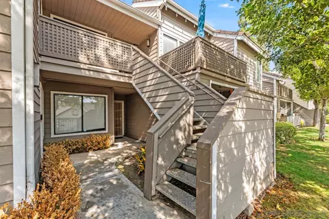 1063 Shadowridge Dr #22, Vista, CA 92081 photo 26