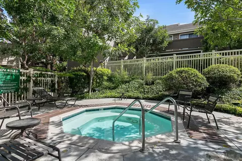 1063 Shadowridge Dr #22, Vista, CA 92081 photo 30