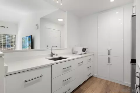 1063 Shadowridge Dr #22, Vista, CA 92081 photo 8
