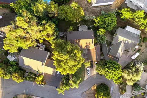 View/Area - 1308 Pepper Tree Ln, Vista, CA 92084 photo 3 of 5