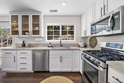 Kitchen - 10311 Settle Rd, Santee, CA 92071 photo 2 of 3