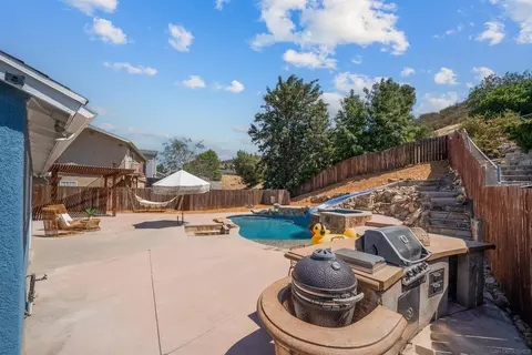 Exterior - 10311 Settle Rd, Santee, CA 92071 photo 2 of 21