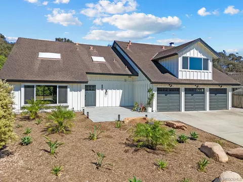 8471 Cliffridge Ln, La Jolla, CA 92037