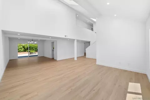 Living - 8471 Cliffridge Ln, La Jolla, CA 92037 photo 2 of 6