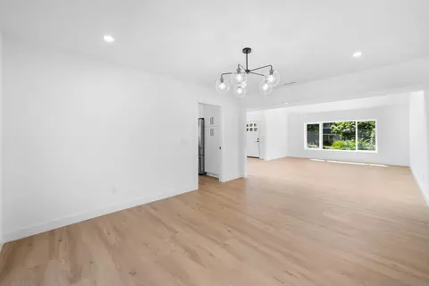 Living - 8471 Cliffridge Ln, La Jolla, CA 92037 photo 3 of 6