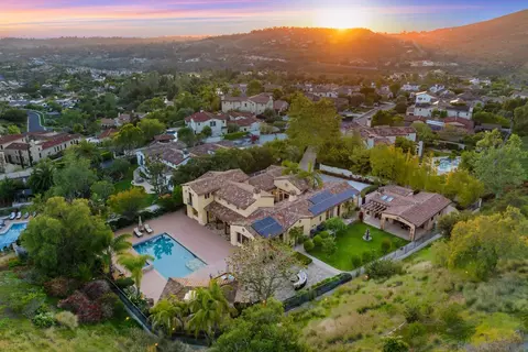 17003 San Antonio Rose Ct, San Diego, CA 92127