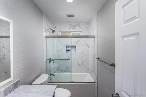 Bath - 13444 Floral Ave, Poway, CA 92064 photo 4 of 7