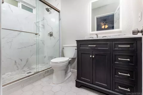 Bath - 13444 Floral Ave, Poway, CA 92064 photo 6 of 7
