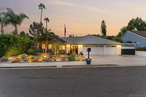 7109 Manzanita St, Carlsbad, CA 92011