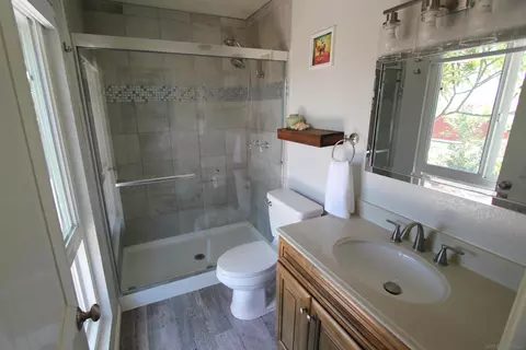 Bath - 10819 Len St, Santee, CA 92071 photo 1 of 2