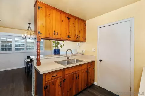 Kitchen - 914 Taft Ave, El Cajon, CA 92020 photo 2 of 3