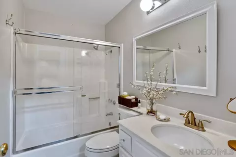 Bath - 1876 Avenida Segovia, Oceanside, CA 92056 photo 1 of 1