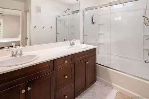Bath - 2002 Montilla St, Santee, CA 92071 photo 1 of 2