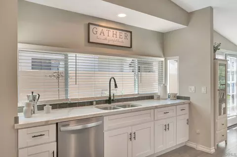 3839 Wildrose Gln, Escondido, CA 92025 photo 17