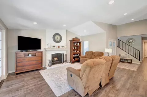 3839 Wildrose Gln, Escondido, CA 92025 photo 11