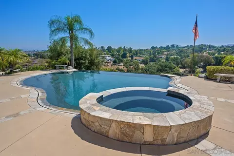 Exterior - 12590 Cloudesly Dr, San Diego, CA 92128 photo 10 of 12