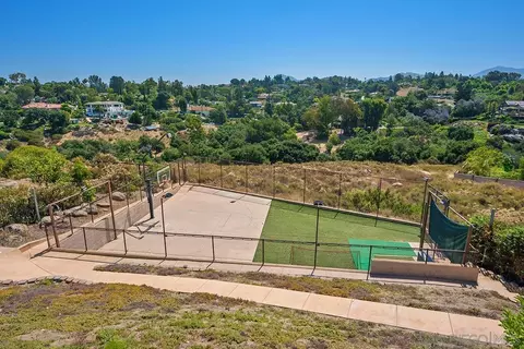 Exterior - 12590 Cloudesly Dr, San Diego, CA 92128 photo 11 of 12
