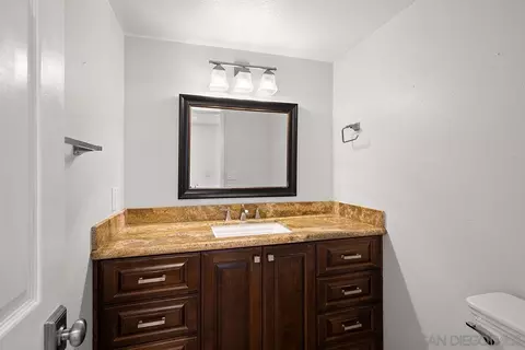 Bath - 12590 Cloudesly Dr, San Diego, CA 92128 photo 6 of 6