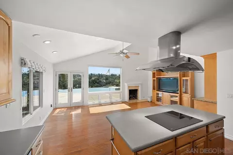 Kitchen - 12590 Cloudesly Dr, San Diego, CA 92128 photo 5 of 6