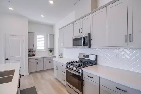 Kitchen - 2058 Bluestone Cir, Chula Vista, CA 91913 photo 4 of 4
