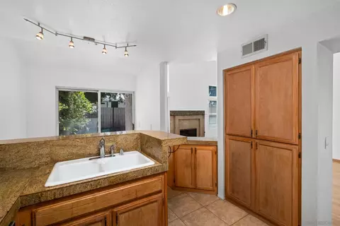 2607 Valencia Cyn, Spring Valley, CA 91977 photo 11